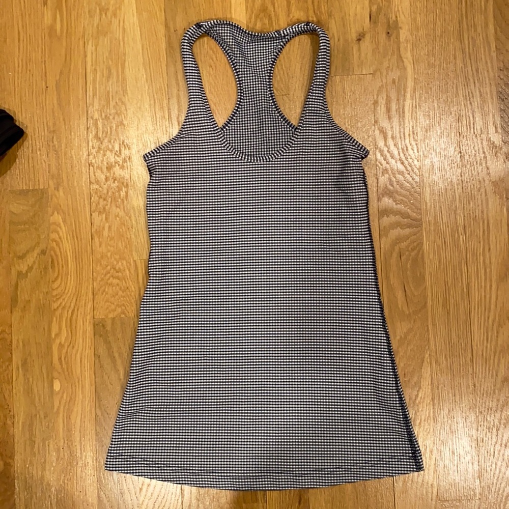 Lululemon Gingham Tank - Picture 4 of 9